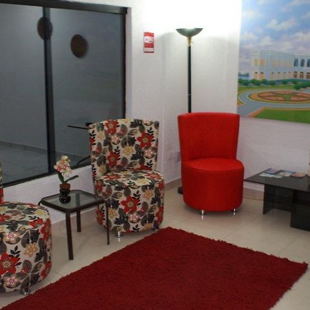 Hostal Casa Suiza 亚松森 外观 照片